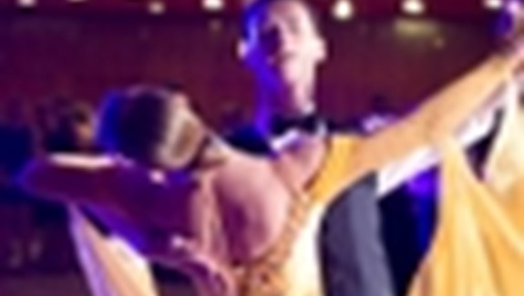 Stužkovací ples Biskupského gymnázia ve fotografiích