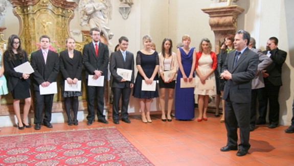 Vyřazení maturantů ve fotografiích