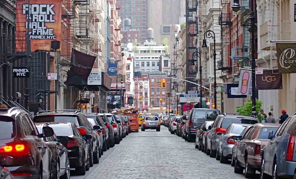 Street performer in New York