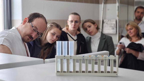 Seminaristé v novoměstské nemocnici