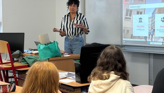 FCE a CAE nanečisto