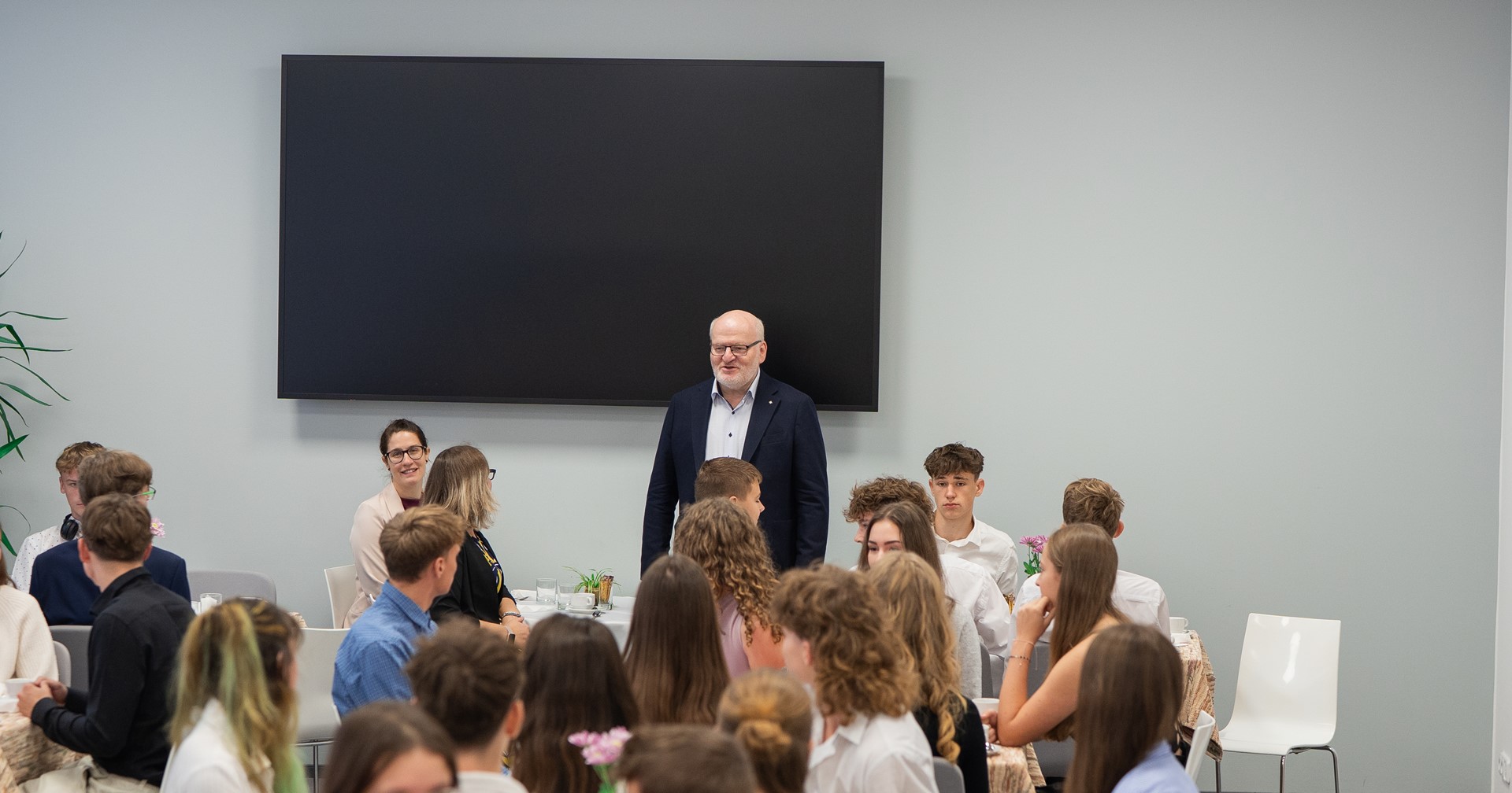 Malá akademie diplomacie