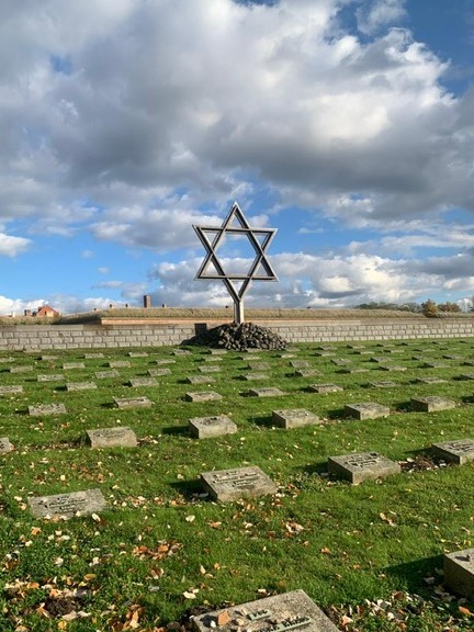 Exkurze do Lidic a Terezína